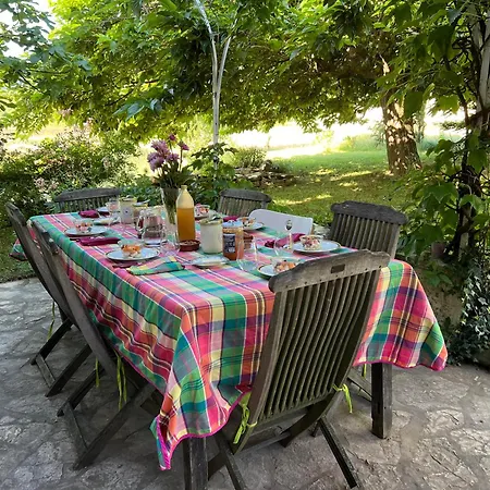 Mas Redortier Bed & Breakfast *